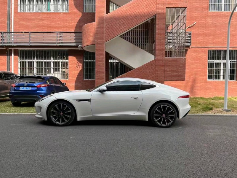 中山15年捷豹F-Type3