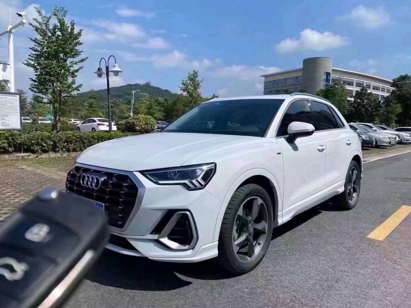 中山20年奧迪Q32