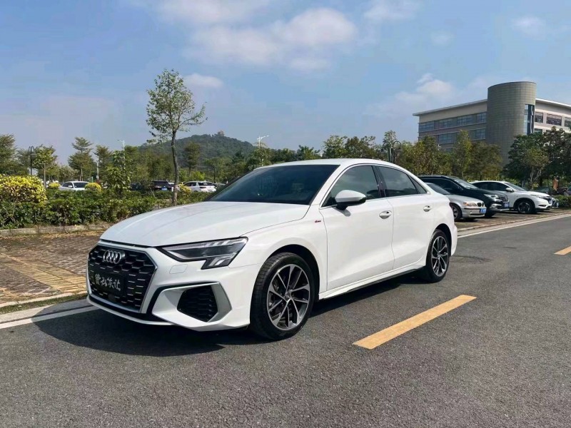 中山21年奧迪A33