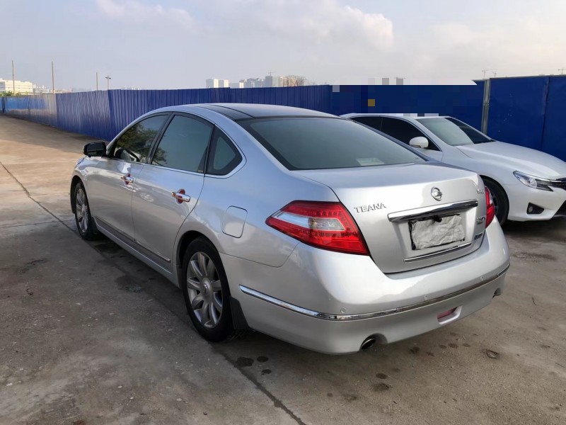 南寧09年日產天籟7
