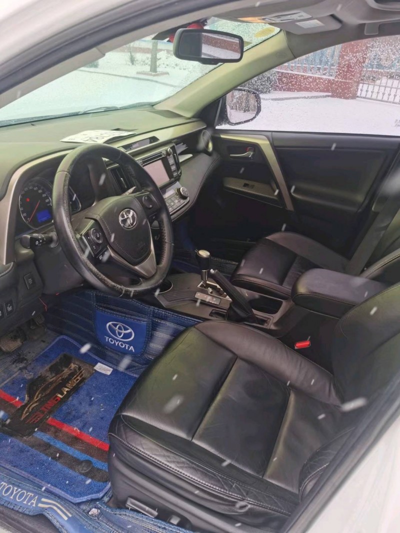 呂梁14年豐田RAV4榮放3