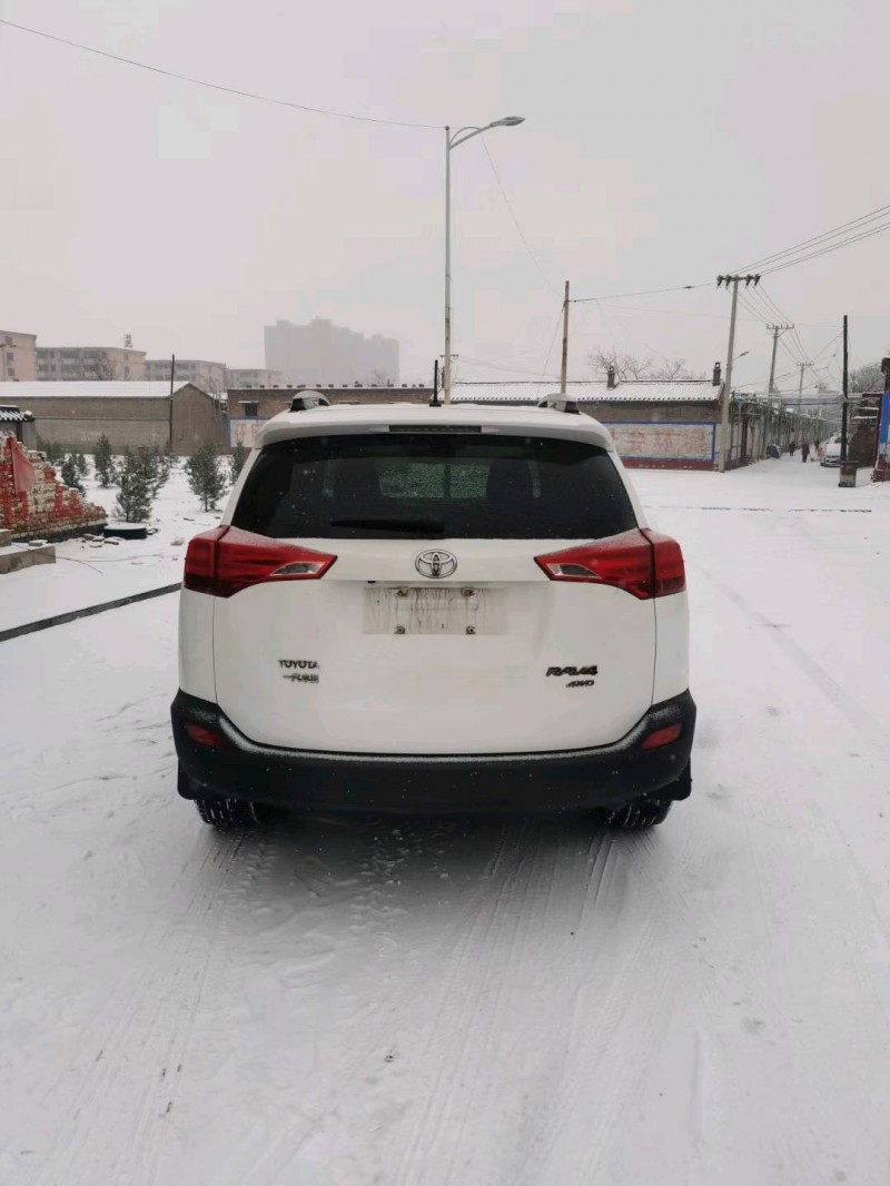 呂梁14年豐田RAV4榮放4