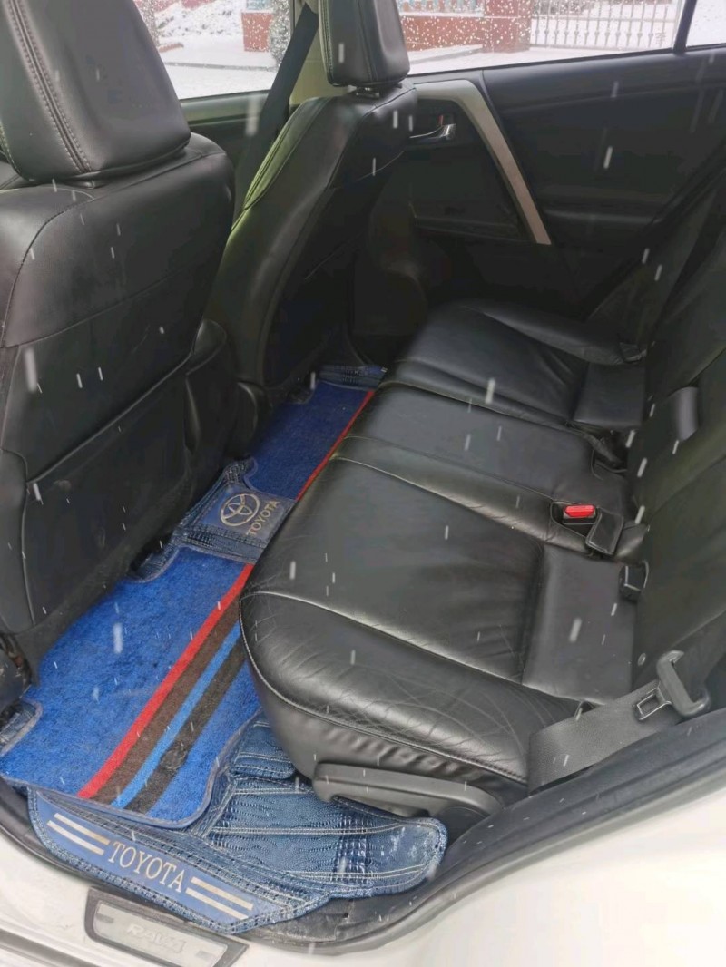 呂梁14年豐田RAV4榮放5