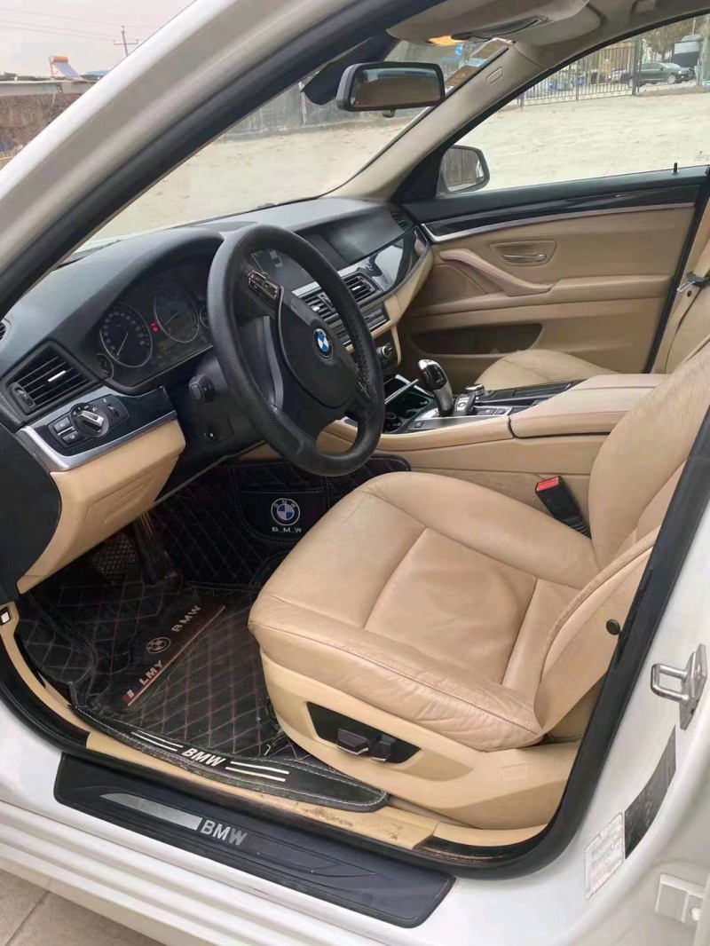 北京12年宝马5系4