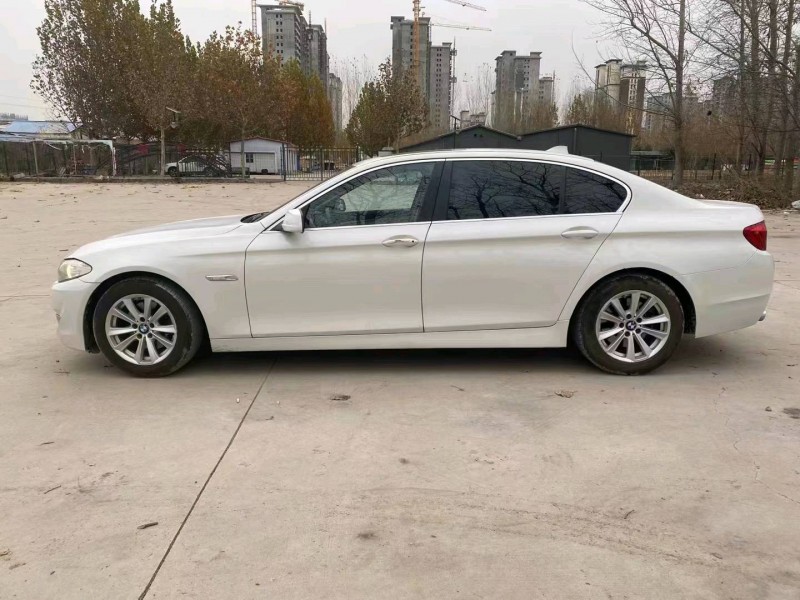 北京12年宝马5系3