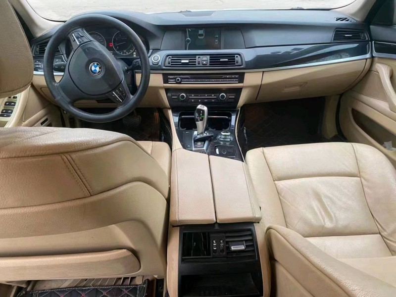 北京12年宝马5系5