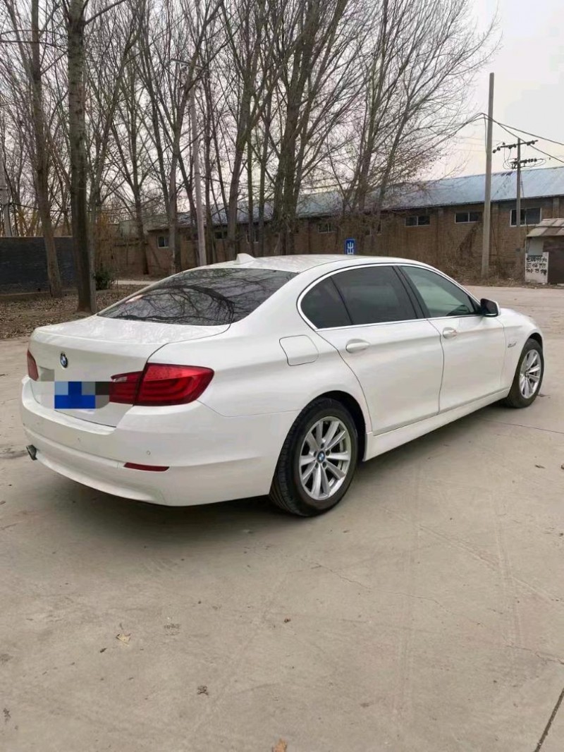 北京12年宝马5系8