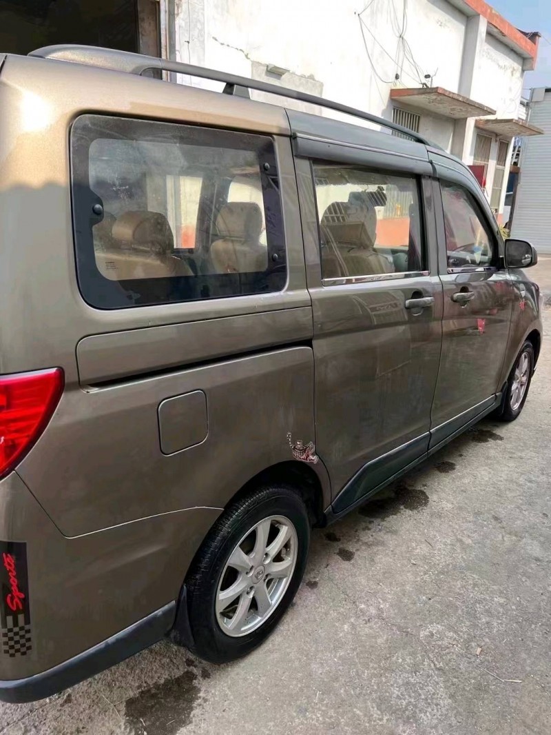 常州16年長安汽車歐諾5