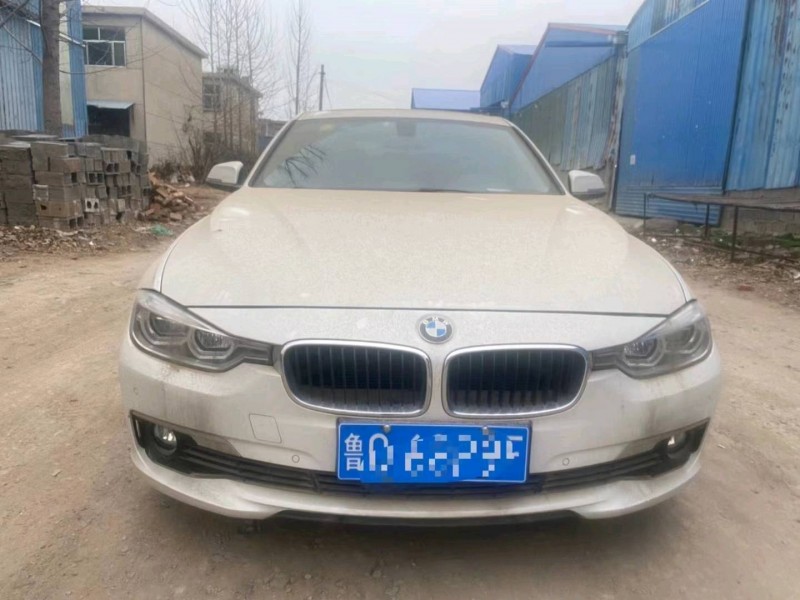 北京16年宝马3系9