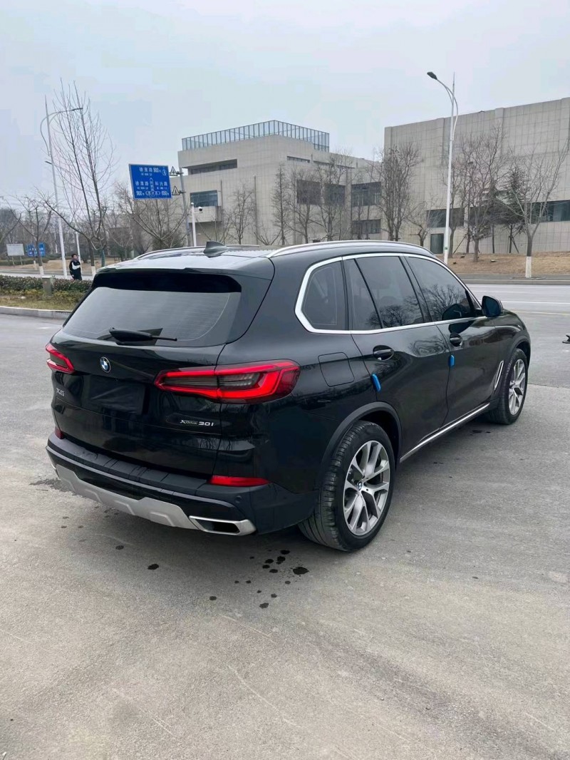 徐州20年宝马X59