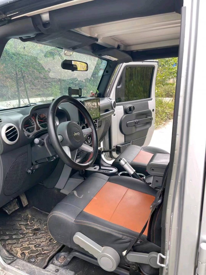柳州12年Jeep牧馬人4