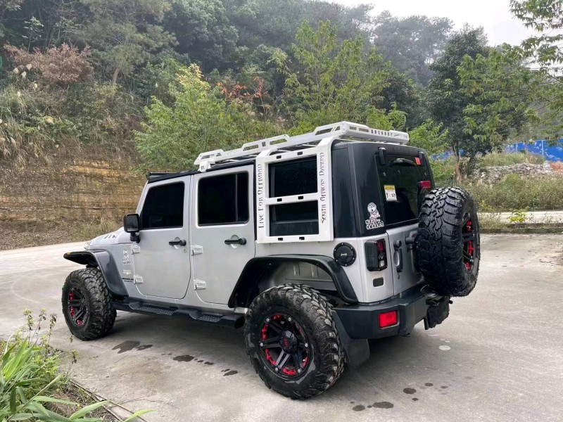 柳州12年Jeep牧馬人7