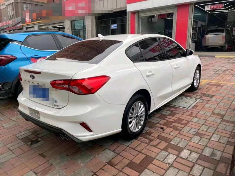 徐州20年福特福克斯8