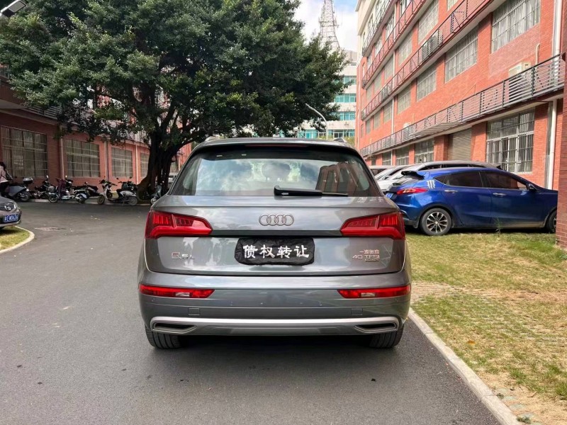中山20年奧迪Q54