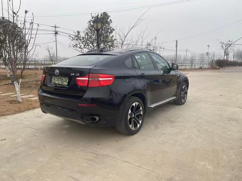 徐州09年宝马X68