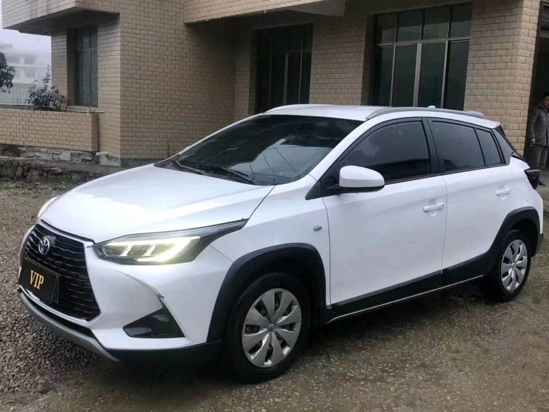 貴陽21年豐田YARiS L 致炫8