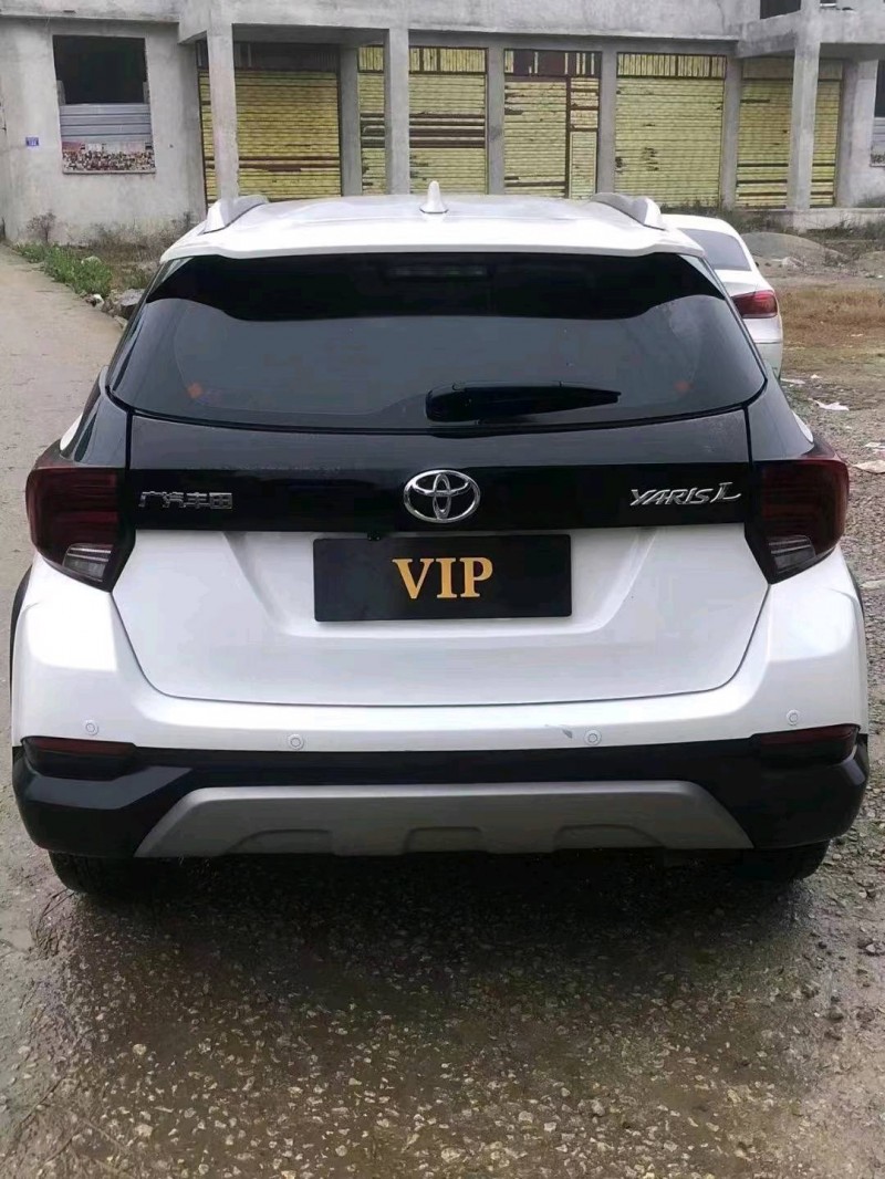 貴陽21年豐田YARiS L 致炫1