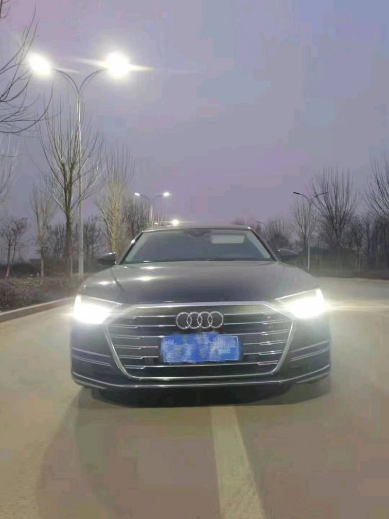 青島20年奧迪A8L1