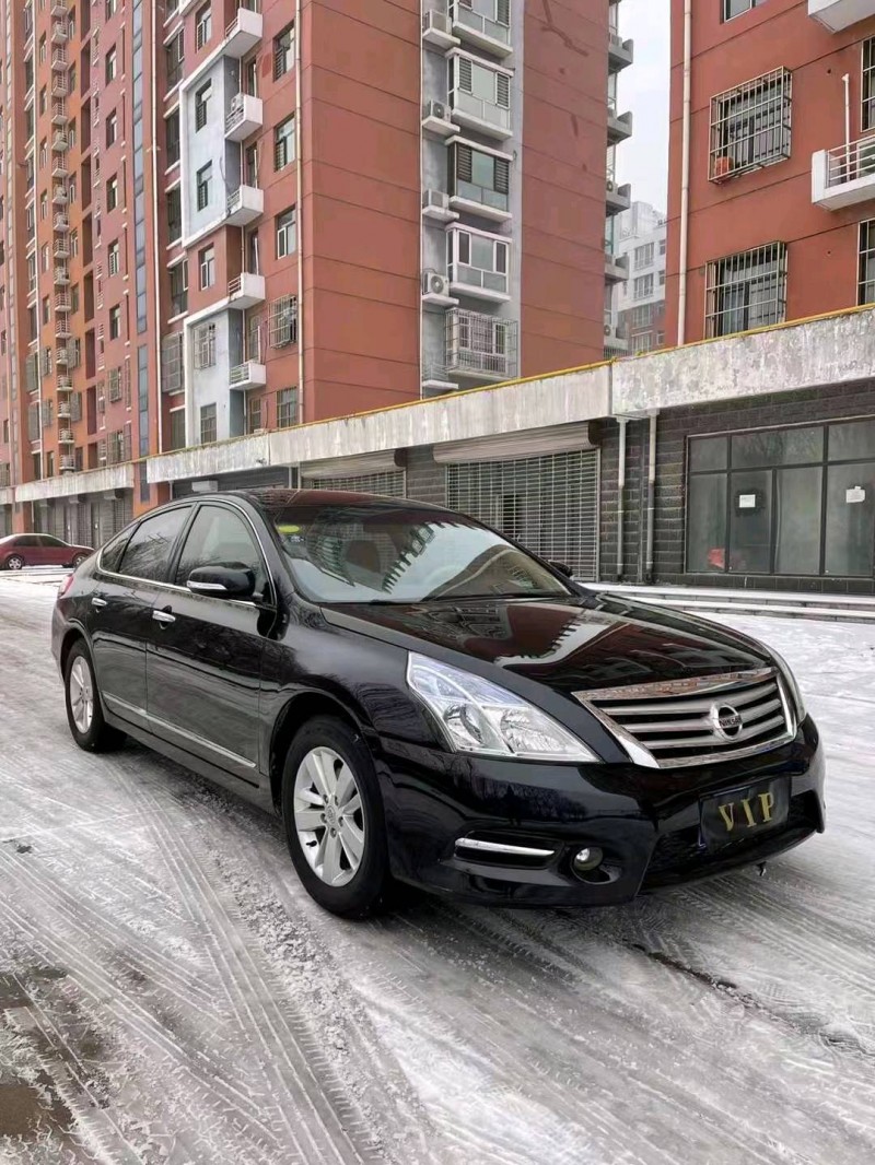 唐山13年日產天籟3