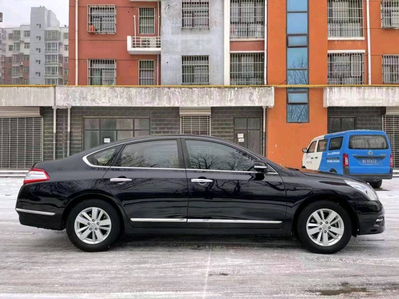 唐山13年日產天籟9