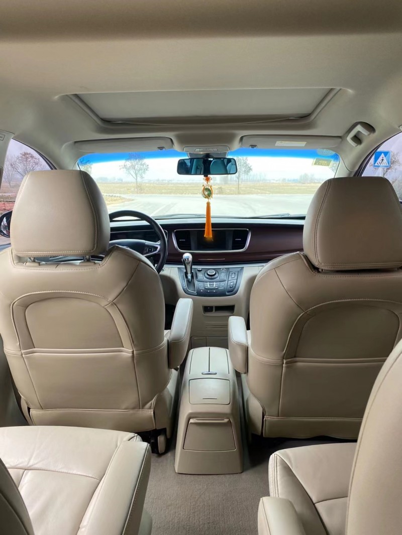 徐州19年别克GL84