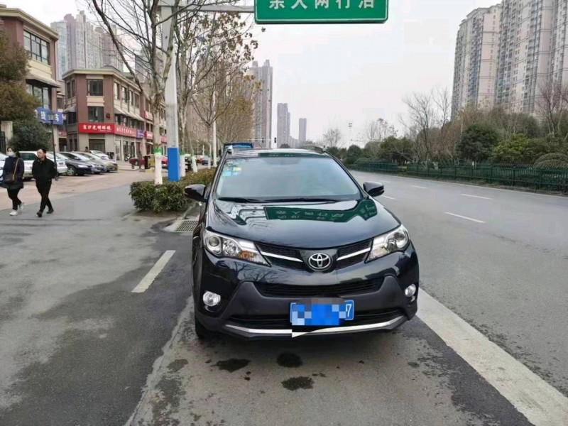巢湖15年豐田RAV4榮放1
