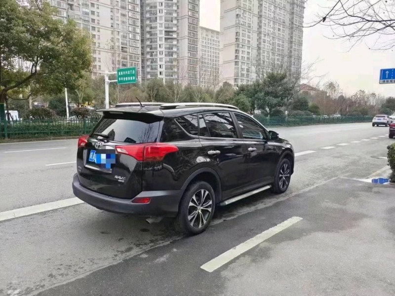 巢湖15年豐田RAV4榮放8