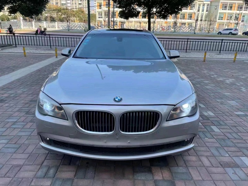 泰州11年宝马7系1