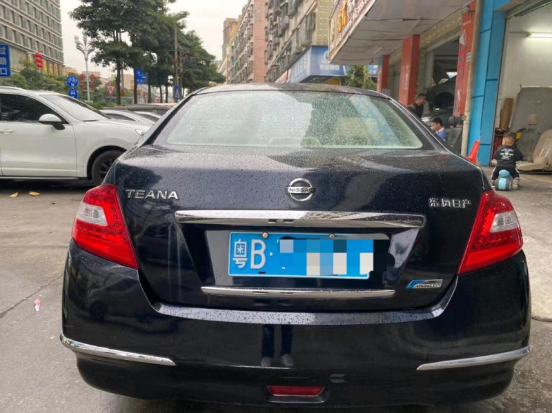 深圳10年日產天籟8