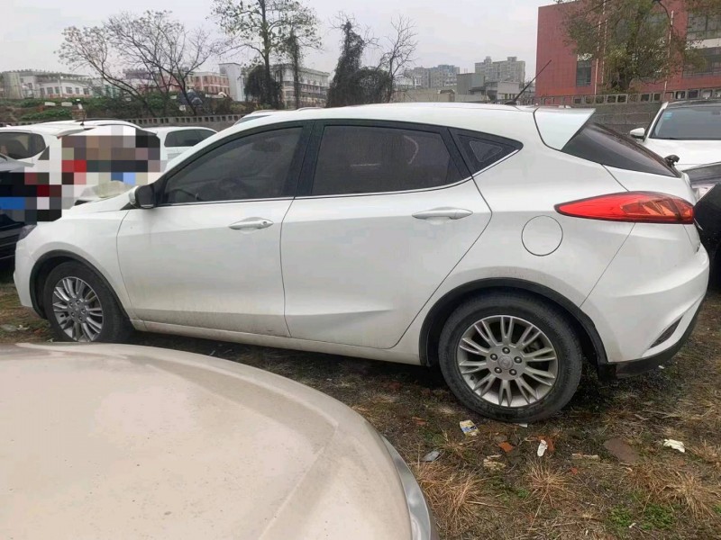 金華14年長安汽車逸動3
