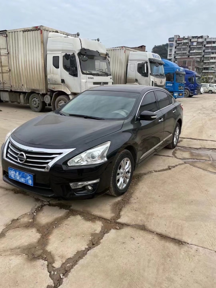 廈門16年日產天籟3
