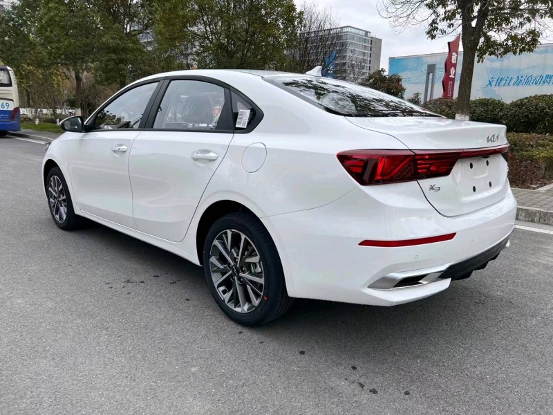 鹽城22年起亞K38