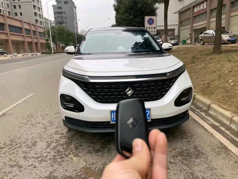 崇左20年寶駿rm51