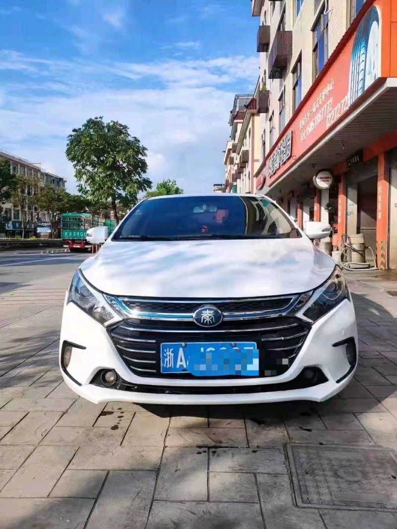金華17年比亞迪秦1