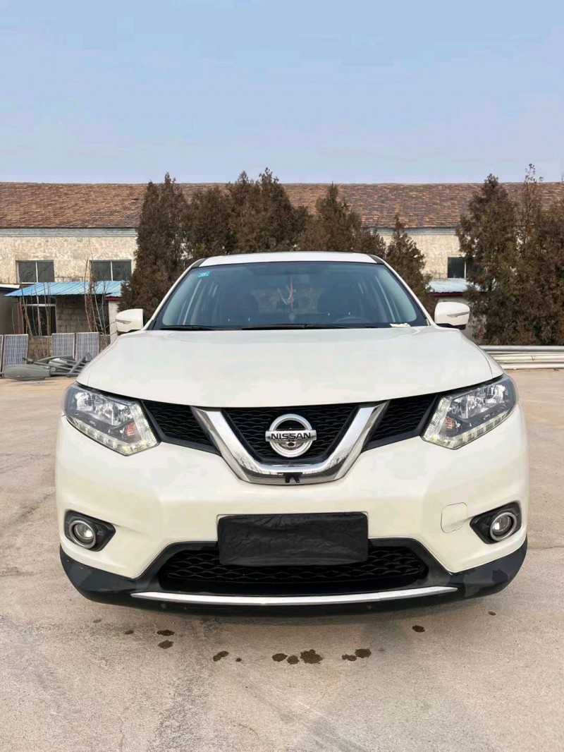 臨沂16年日產奇駿1