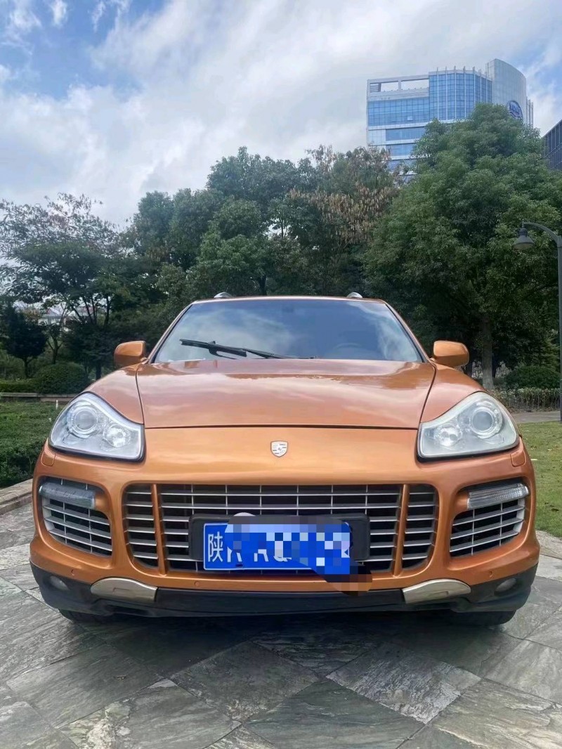 廣州09年保時捷卡宴1
