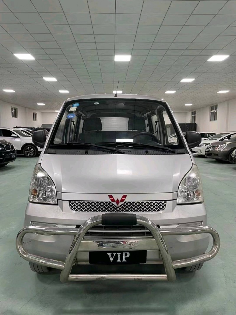 廊坊14年五菱汽車榮光7