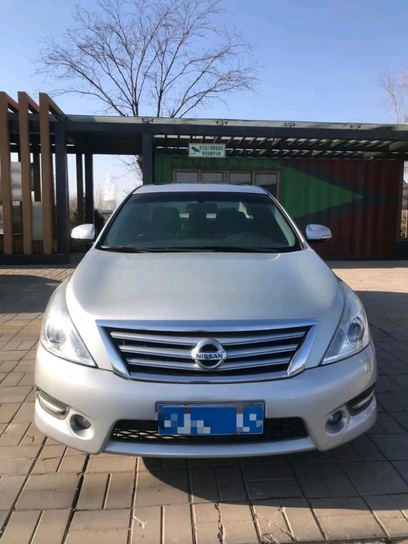 張家口11年日產天籟1