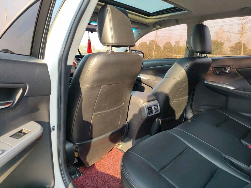 徐州15年丰田凯美瑞7