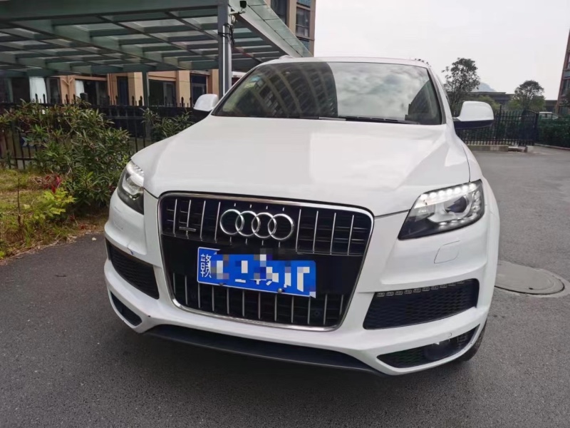 宜春13年奧迪Q75