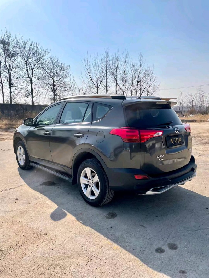 臨沂14年豐田RAV4榮放7