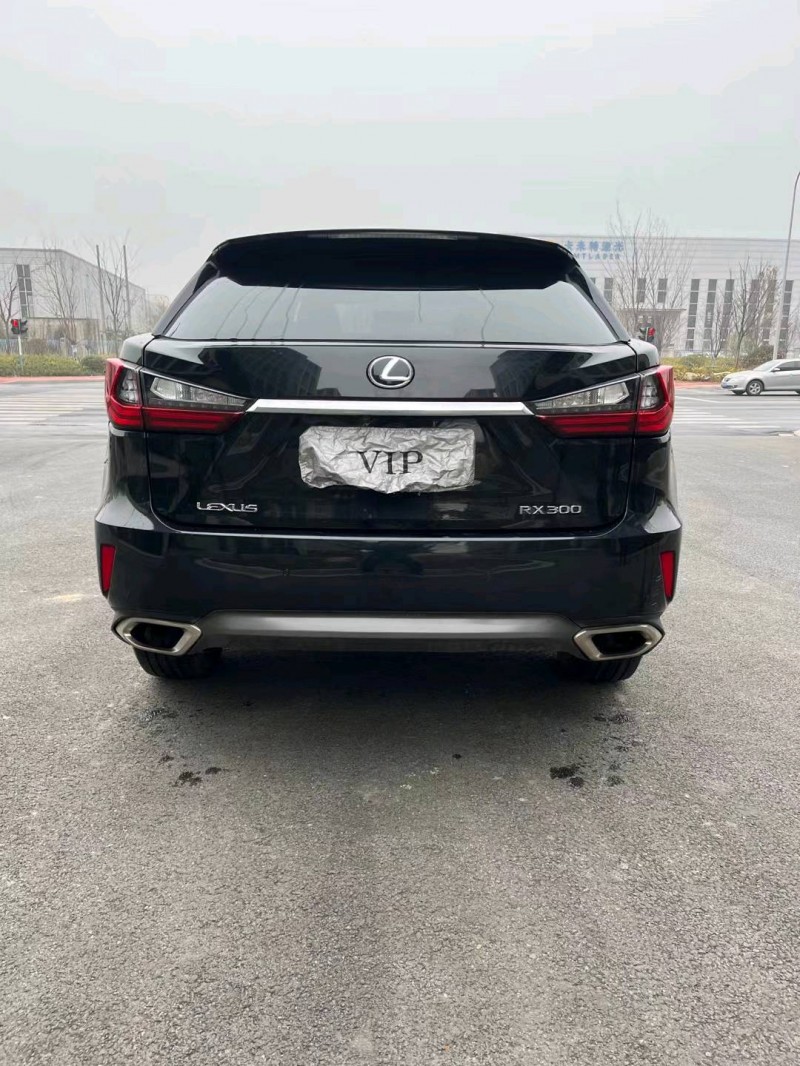 徐州18年雷克萨斯RX9