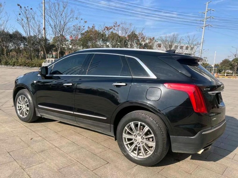 鹽城17年凱迪拉克XT58