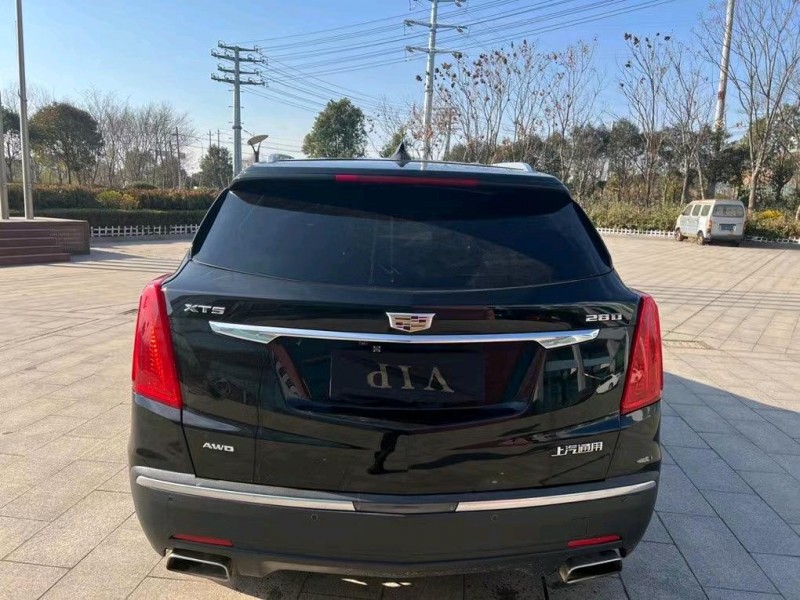 鹽城17年凱迪拉克XT59