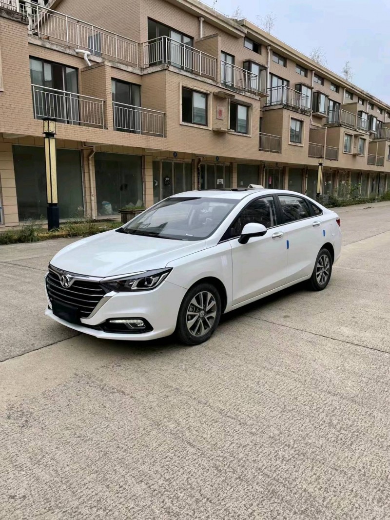 徐州21年北汽绅宝D502