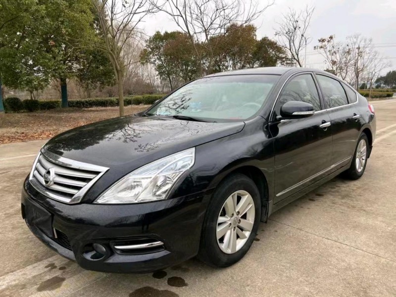 鹽城12年日產天籟3
