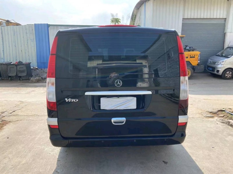 广州14年奔驰威霆2