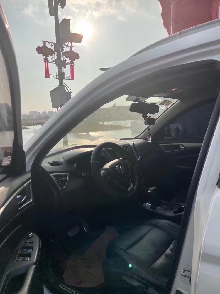 滄州14年長安汽車CS759