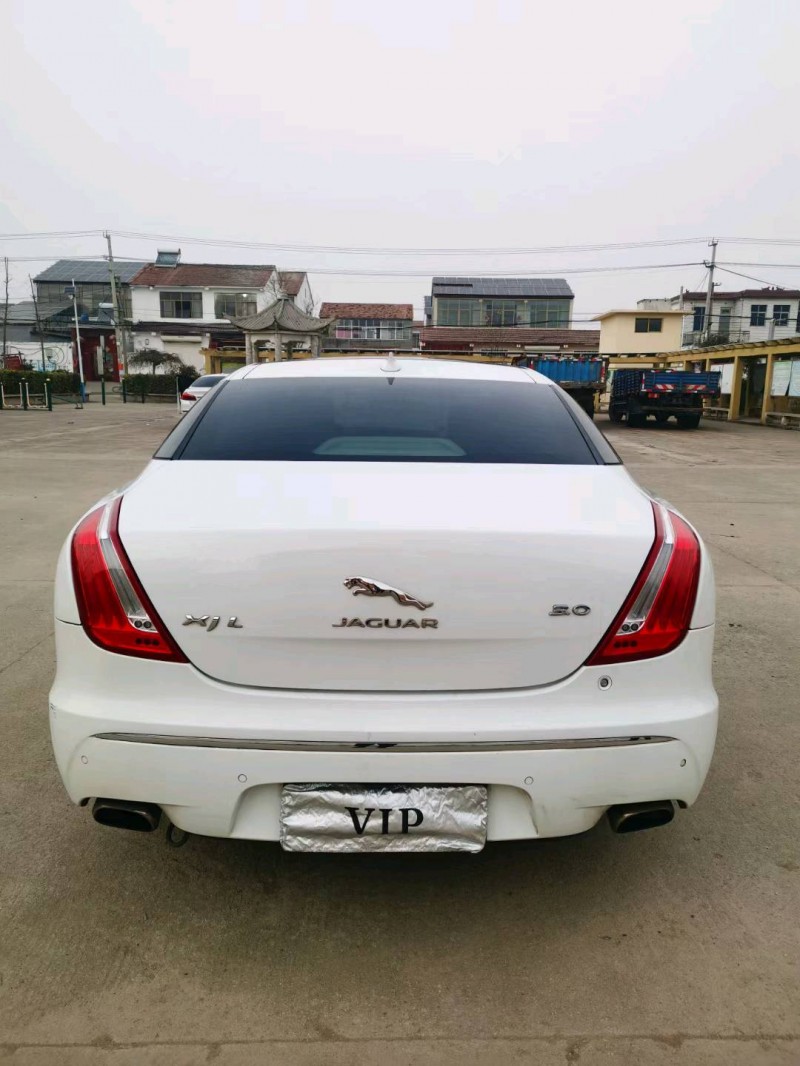 徐州15年捷豹XJ9