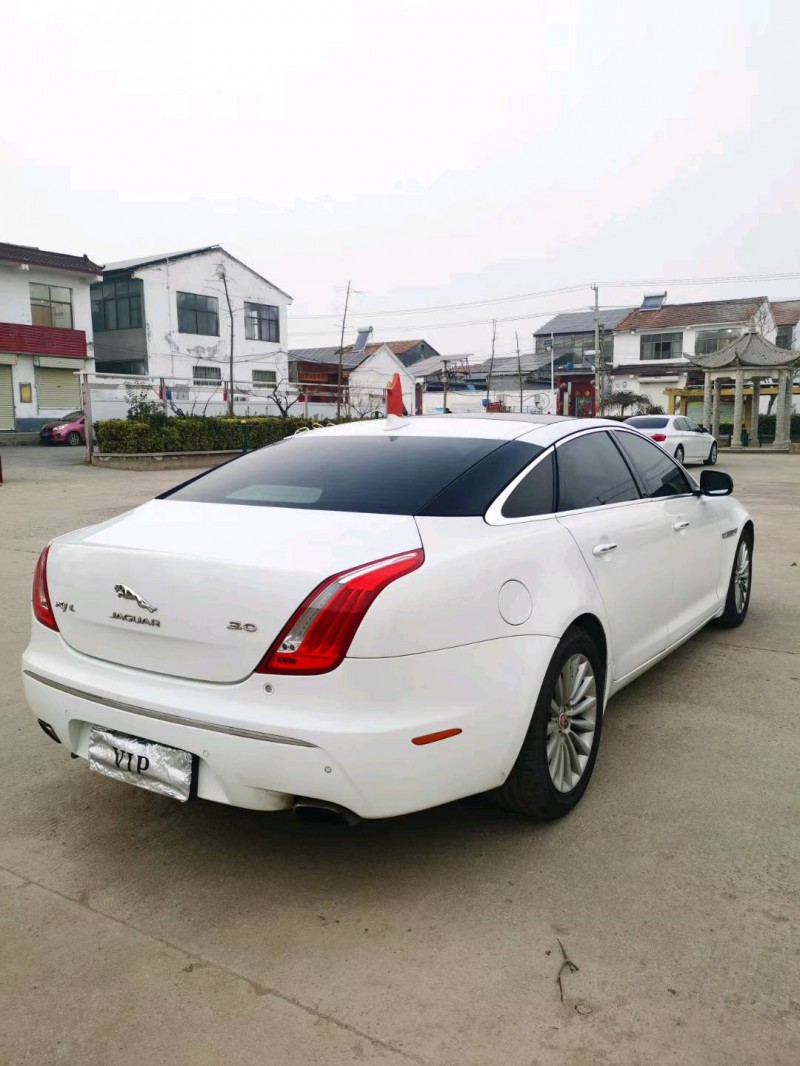 徐州15年捷豹XJ8